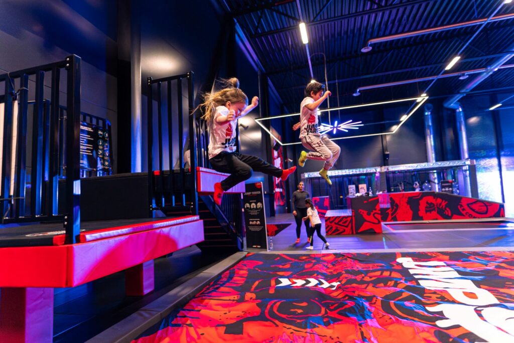 Salta e diverte-te com a JumpTower na JumpYard